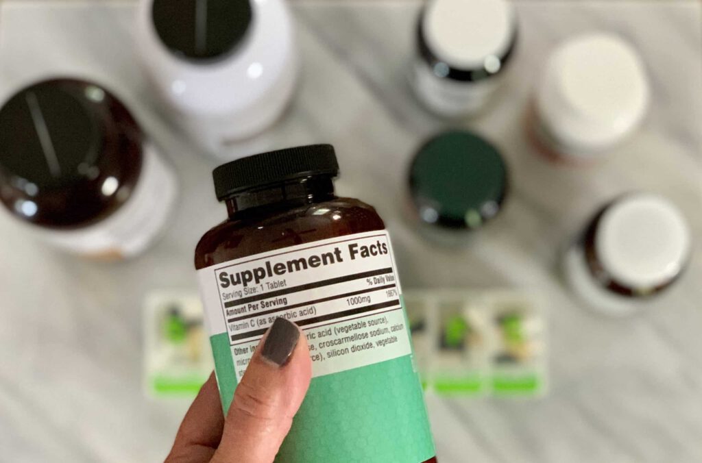 FDA-approved-reading-the-label-on-supplement-pill-bottle