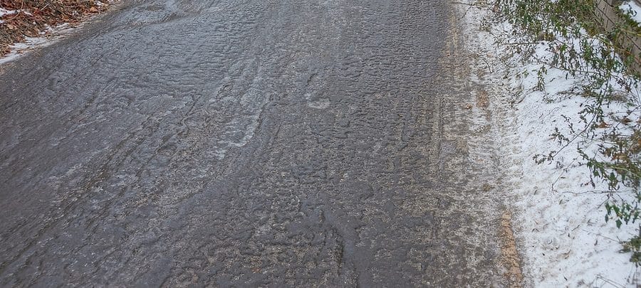 How To Minimize Injury Risk on Black Ice